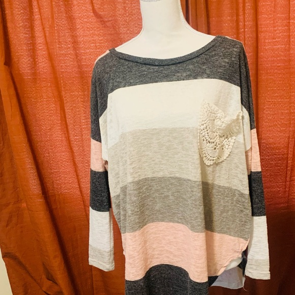 Striped top - Picture 1 of 2